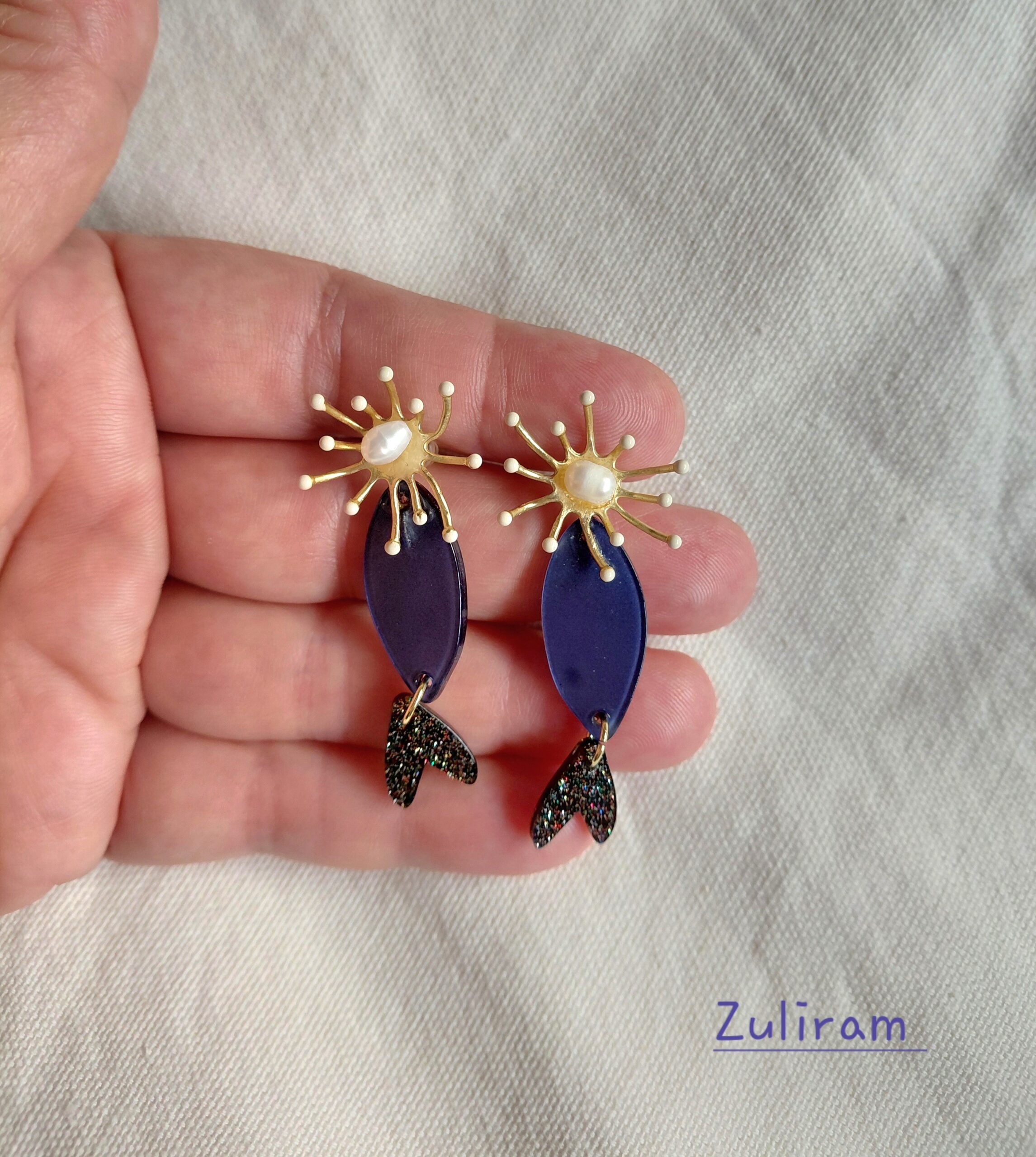 Pendientes pez Zul, azul de noche - Imagen 2